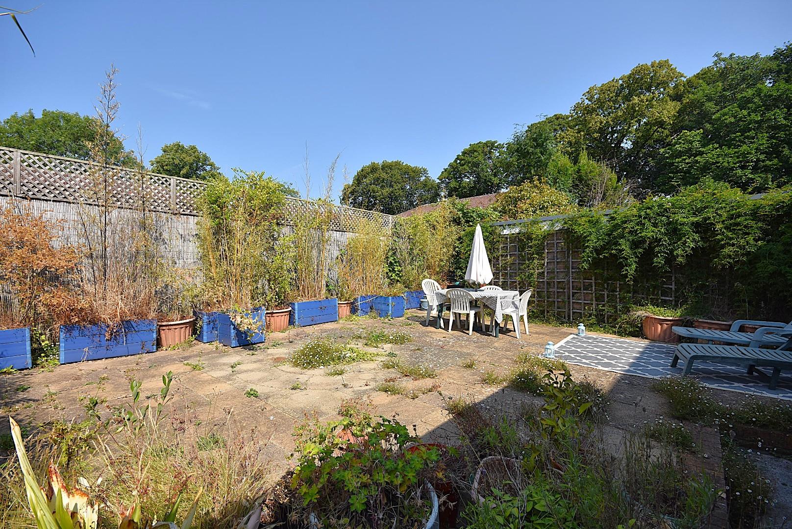 6 Rowan Close, Penarth, CF64 5BU